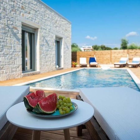 Villa Vera - With Private Heated Pool & Jacuzzi Pangalochori Экстерьер фото