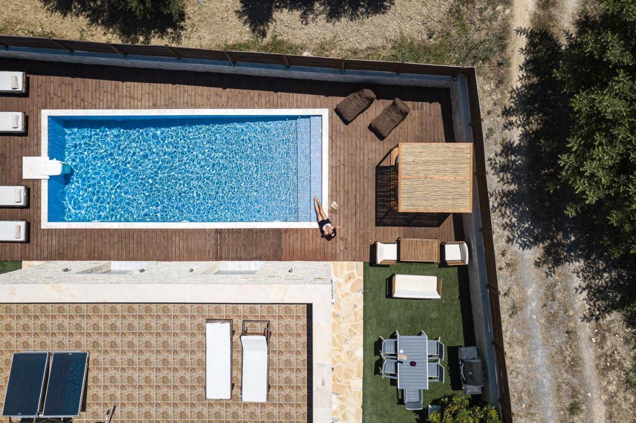 Villa Vera - With Private Heated Pool & Jacuzzi Pangalochori Экстерьер фото