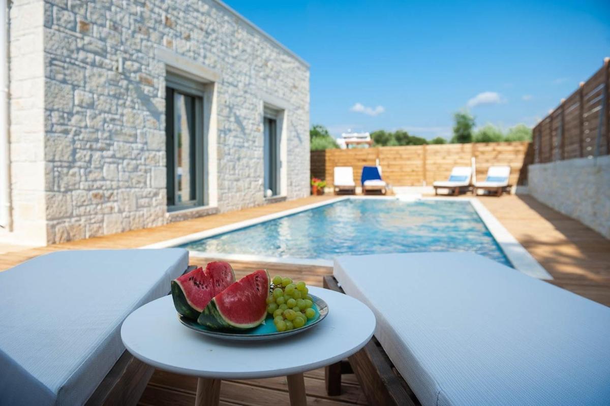 Villa Vera - With Private Heated Pool & Jacuzzi Pangalochori Экстерьер фото