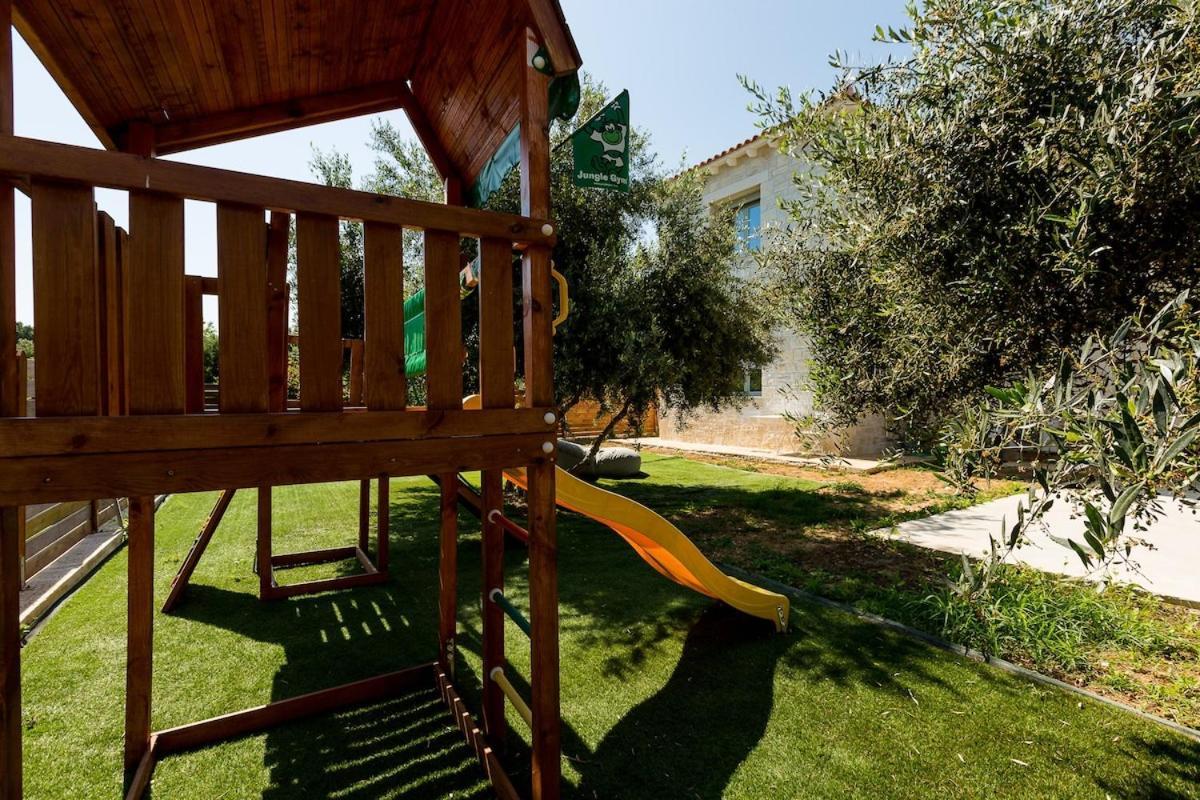 Villa Vera - With Private Heated Pool & Jacuzzi Pangalochori Экстерьер фото